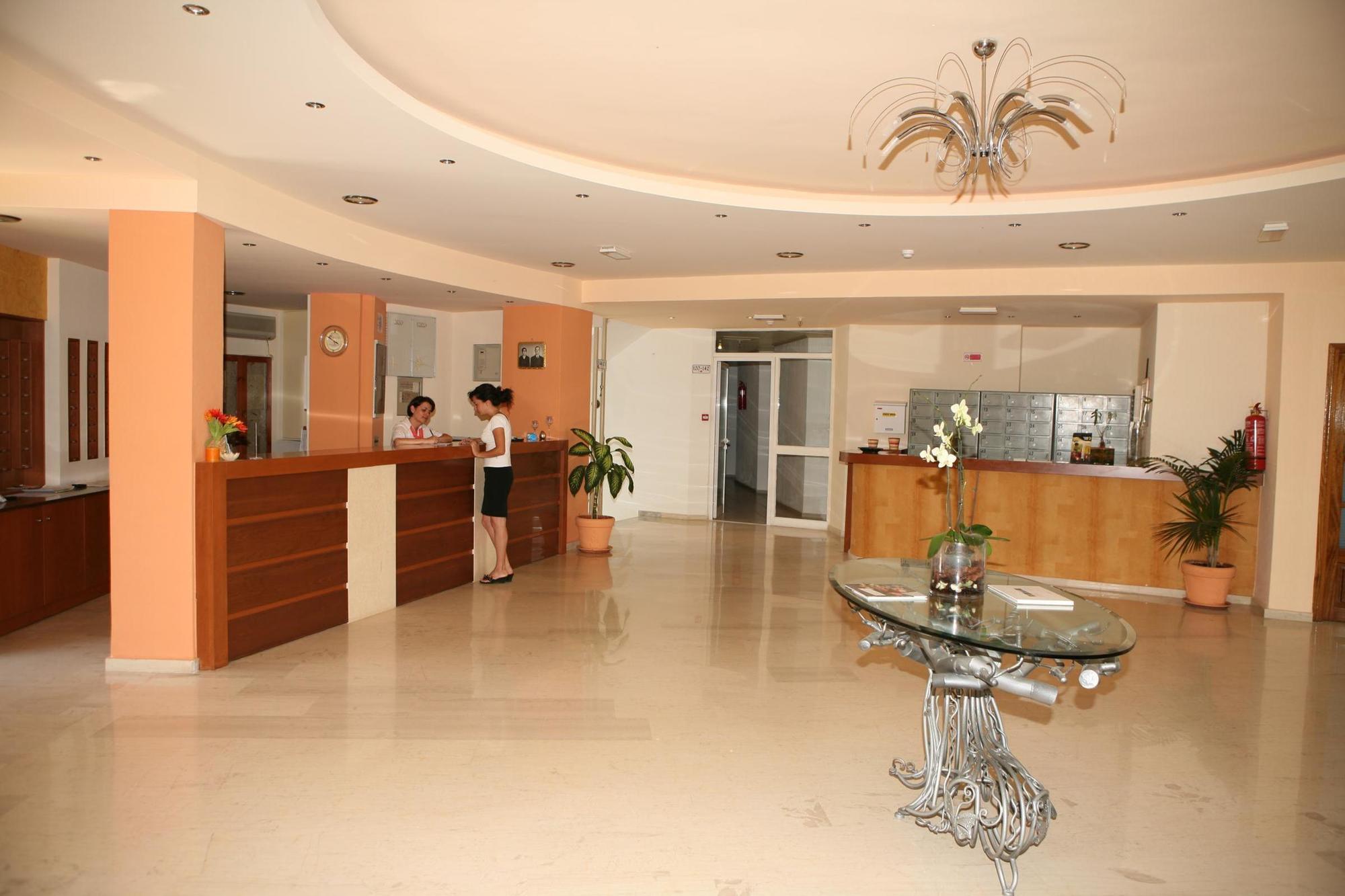 Stella-Katrin Hotel Platanes  Exterior photo