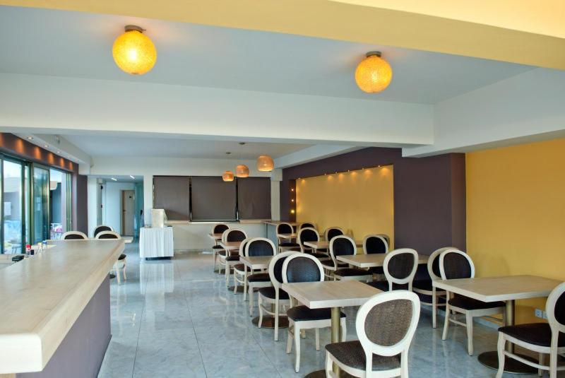 Stella-Katrin Hotel Platanes  Exterior photo