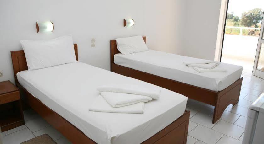 Stella-Katrin Hotel Platanes  Exterior photo