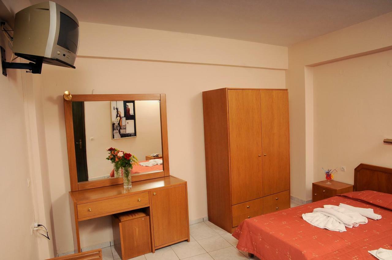 Stella-Katrin Hotel Platanes  Exterior photo